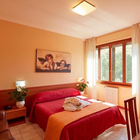Hotel Plaza Tabiano Terme Kültér fotó