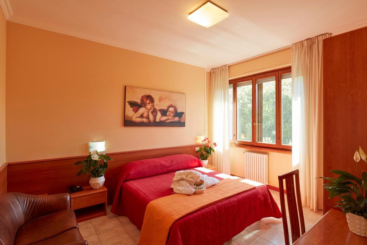 Hotel Plaza Tabiano Terme Kültér fotó