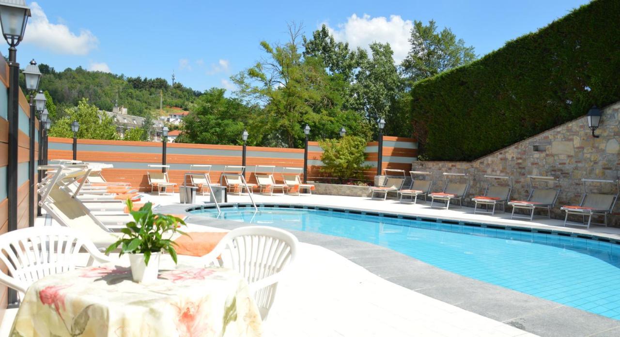 Hotel Plaza Tabiano Terme Kültér fotó