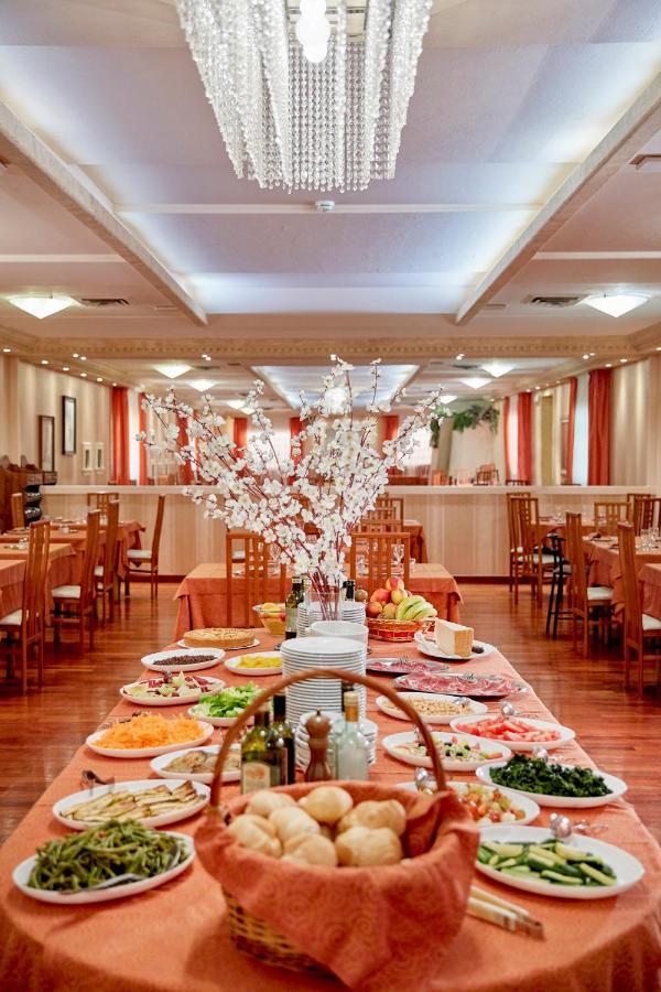 Hotel Plaza Tabiano Terme Kültér fotó