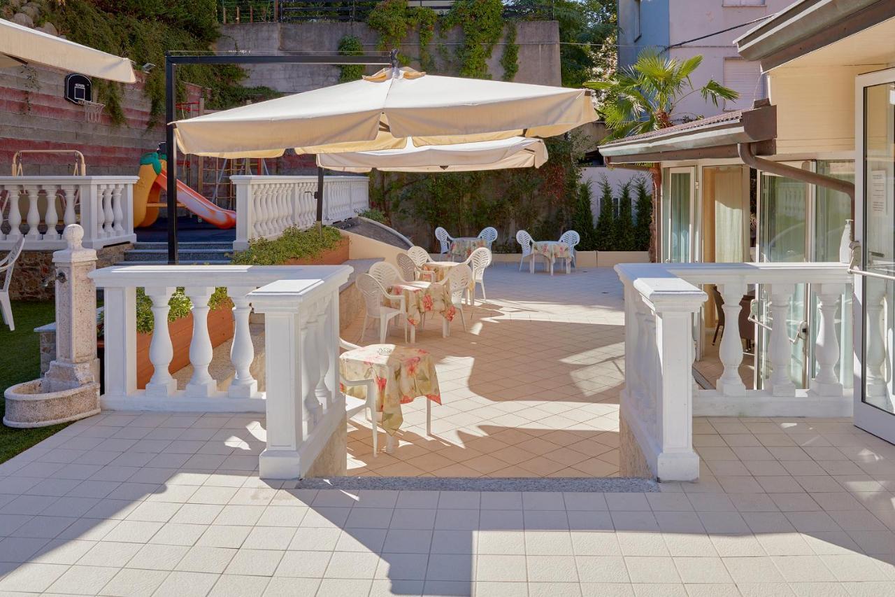 Hotel Plaza Tabiano Terme Kültér fotó