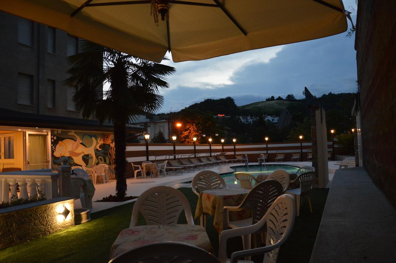 Hotel Plaza Tabiano Terme Kültér fotó